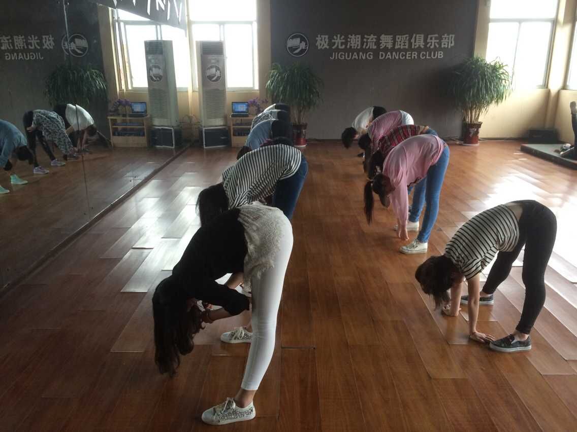 ݼտ赸ѵ ʮרҵѧ̰ տ赸 ʿŵִ--ݽԴ